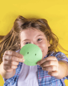 niños felices